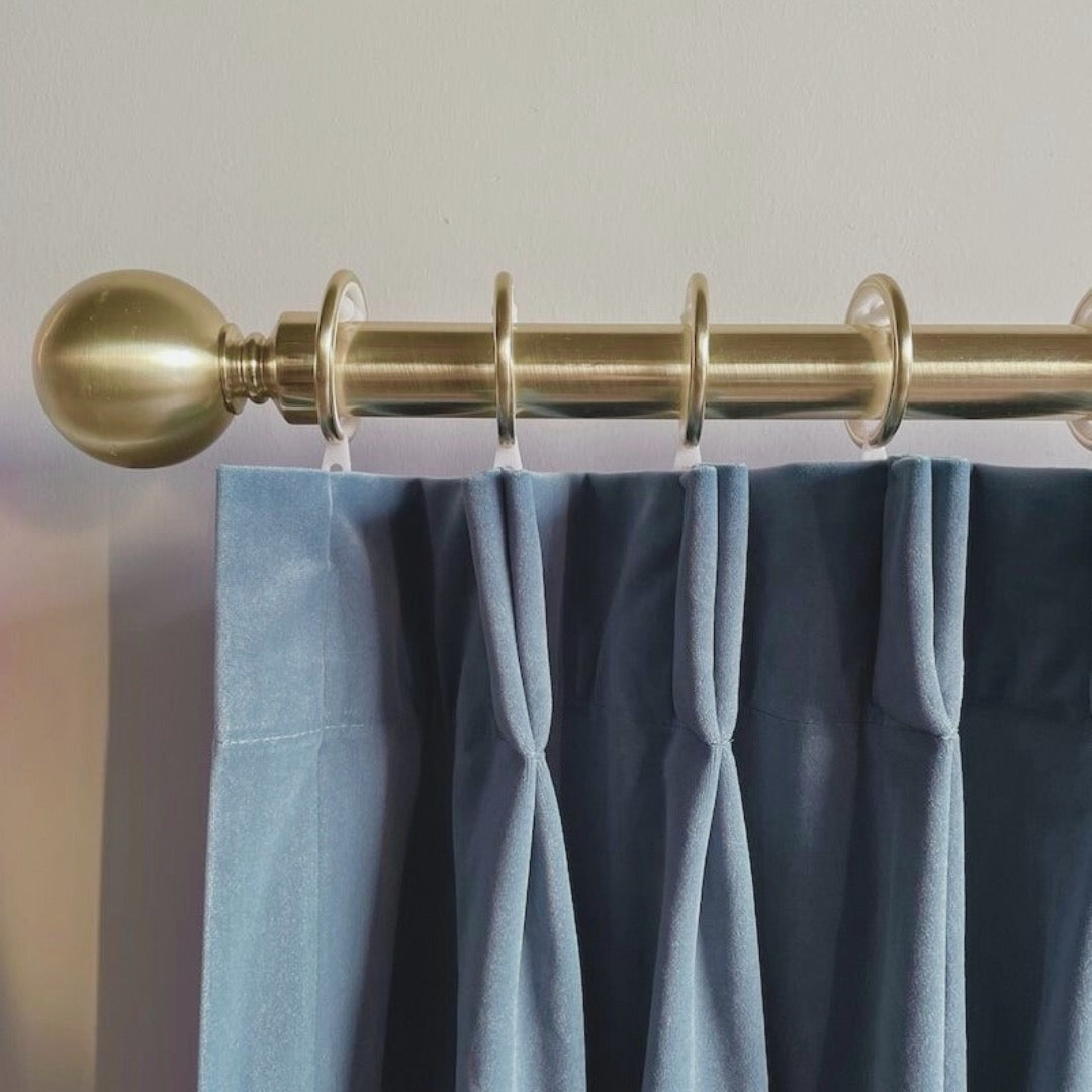 Ice Grey American Pleat Velvet Curtain