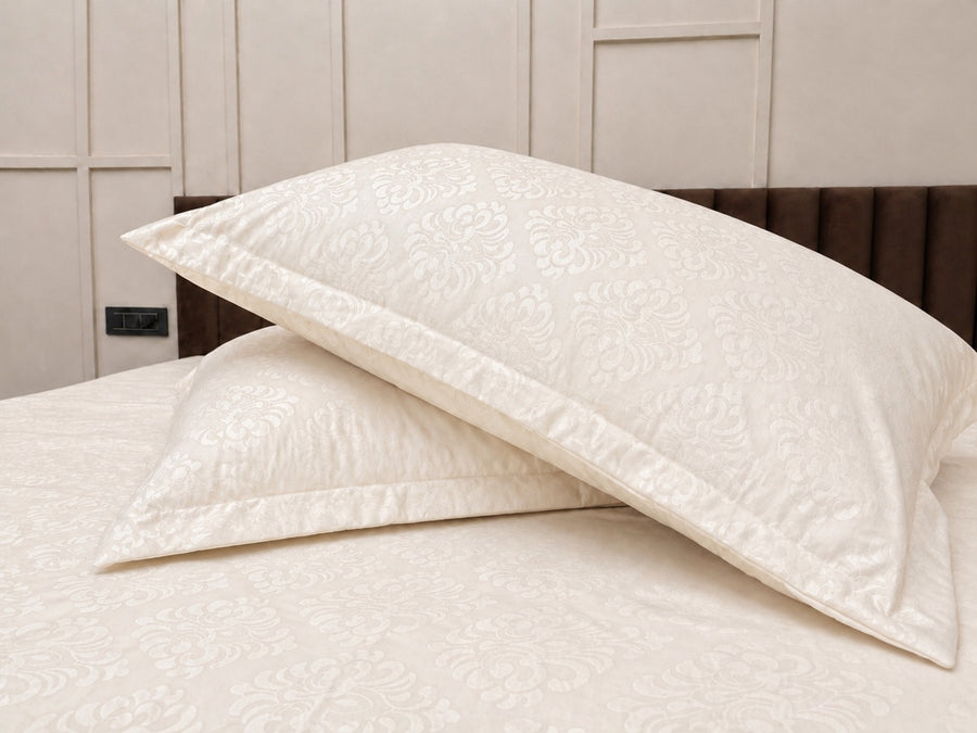 Pearl White KI.NO.ORI Cotton-Sateen Blend 250TC Bedsheet Set King Size
