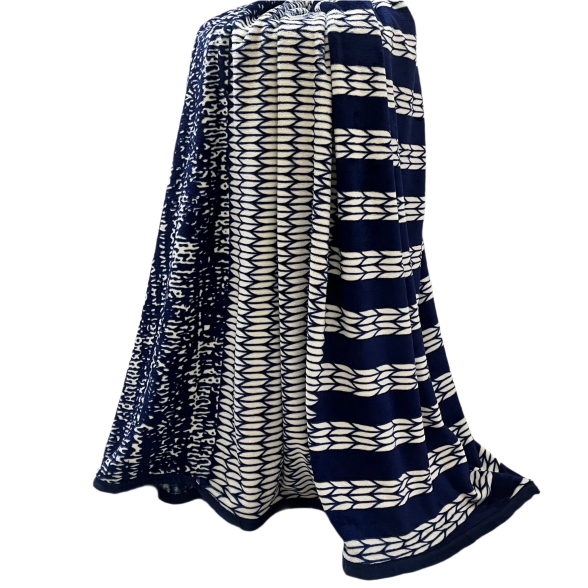 Blue Valley | Plush Flannel Blanket | Double Bed - Harsh Foundation India