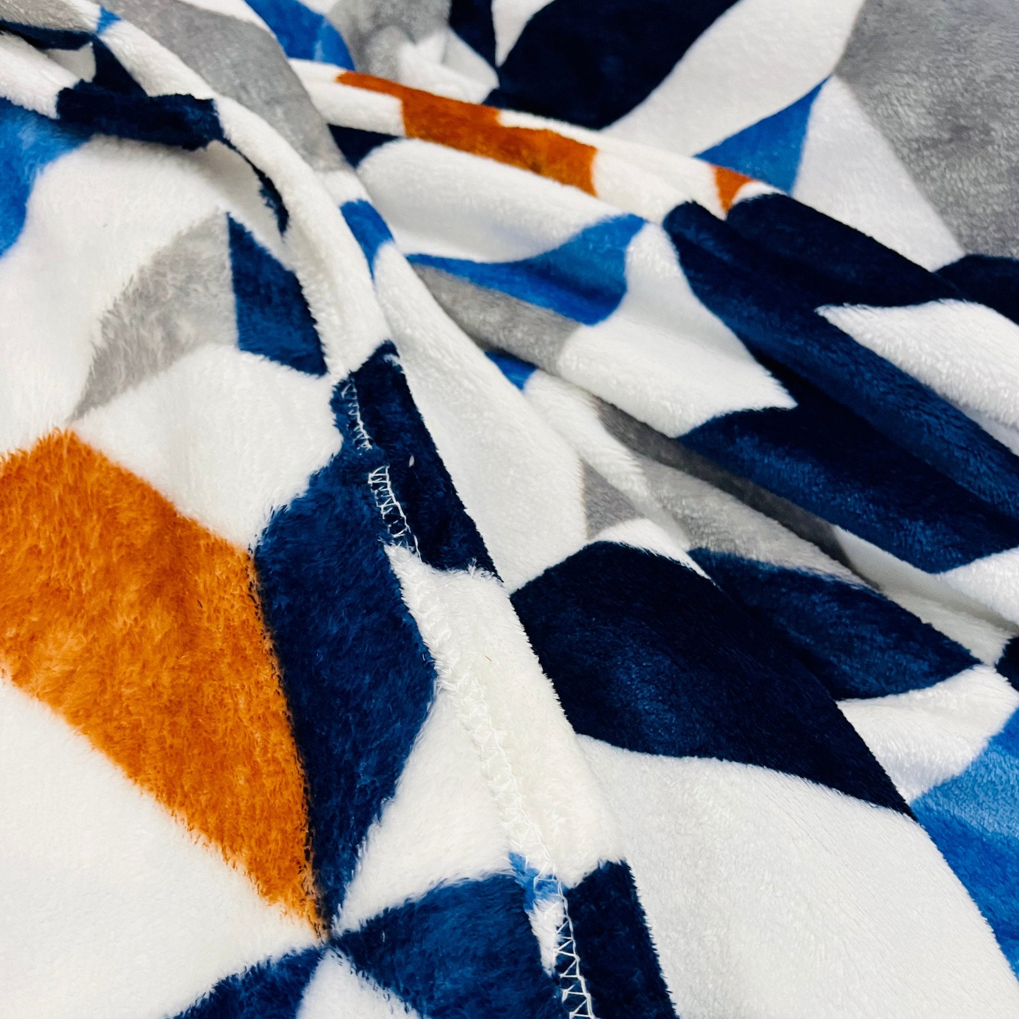 Multicolor Prism | Plush Flannel Blanket | Double Bed - Harsh Foundation India