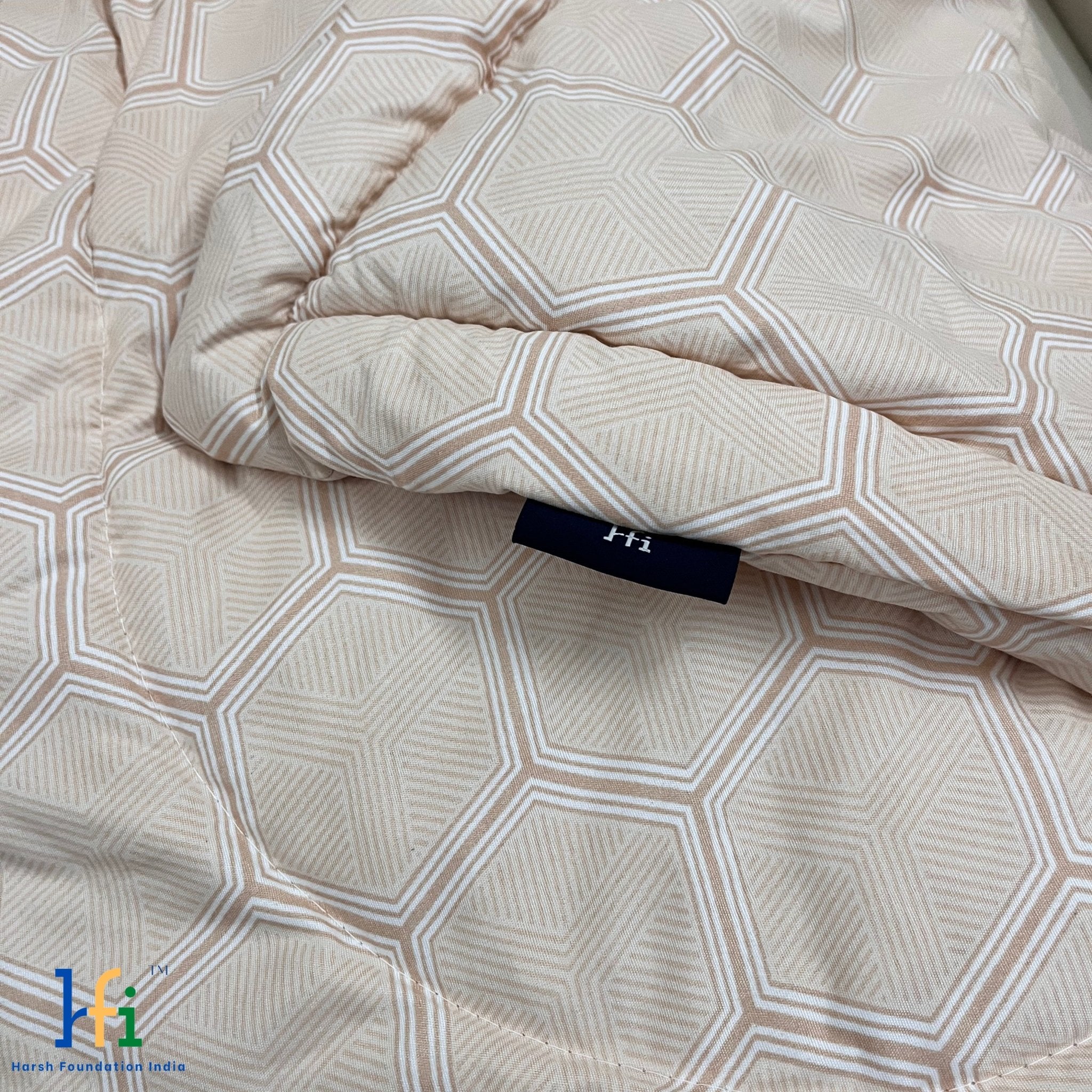 Hexagonal Peach | Double Bed Cotton Quilt | Cosy & Fluffy - Harsh Foundation India
