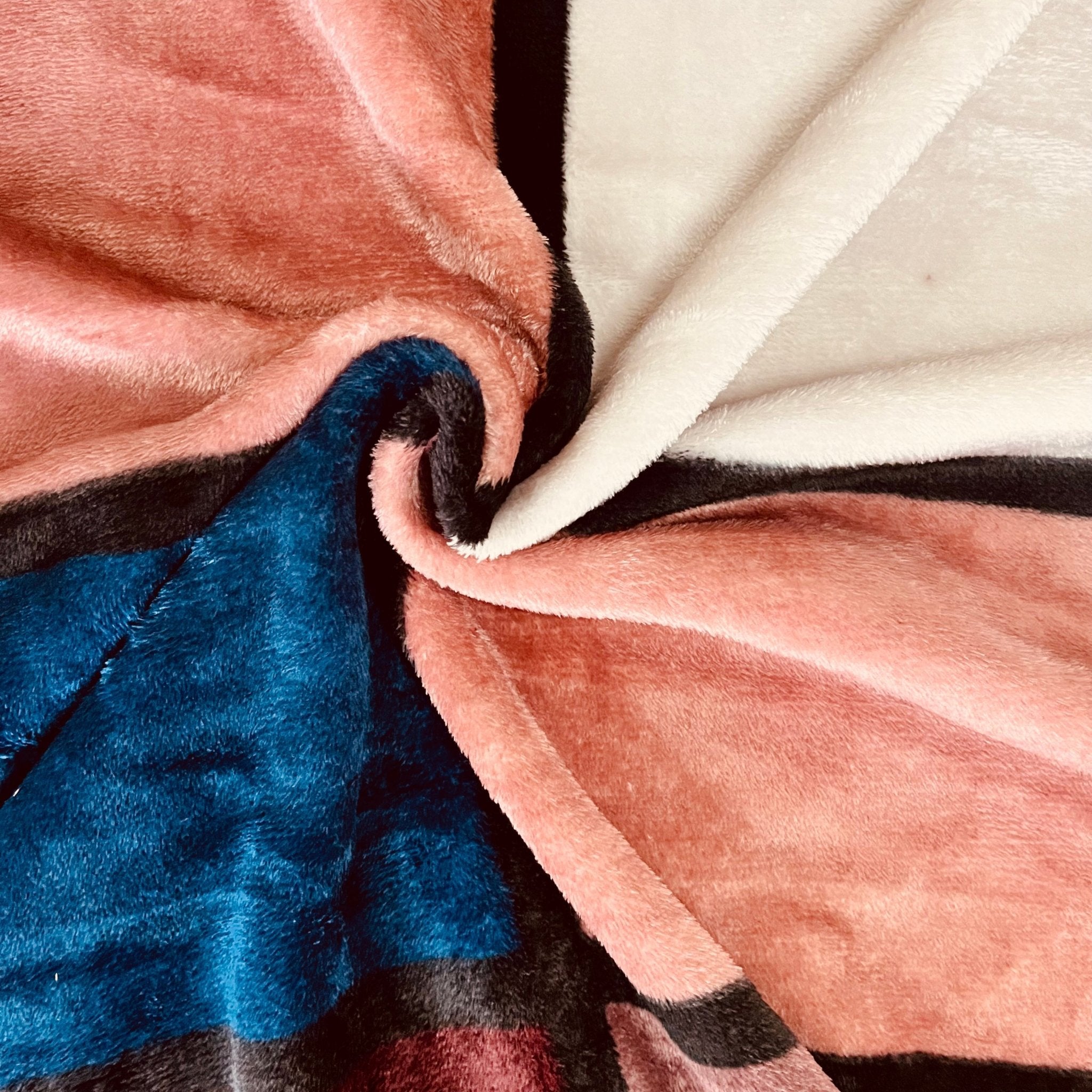 Onion Blocks | Plush Flannel Blanket | Double Bed - Harsh Foundation India