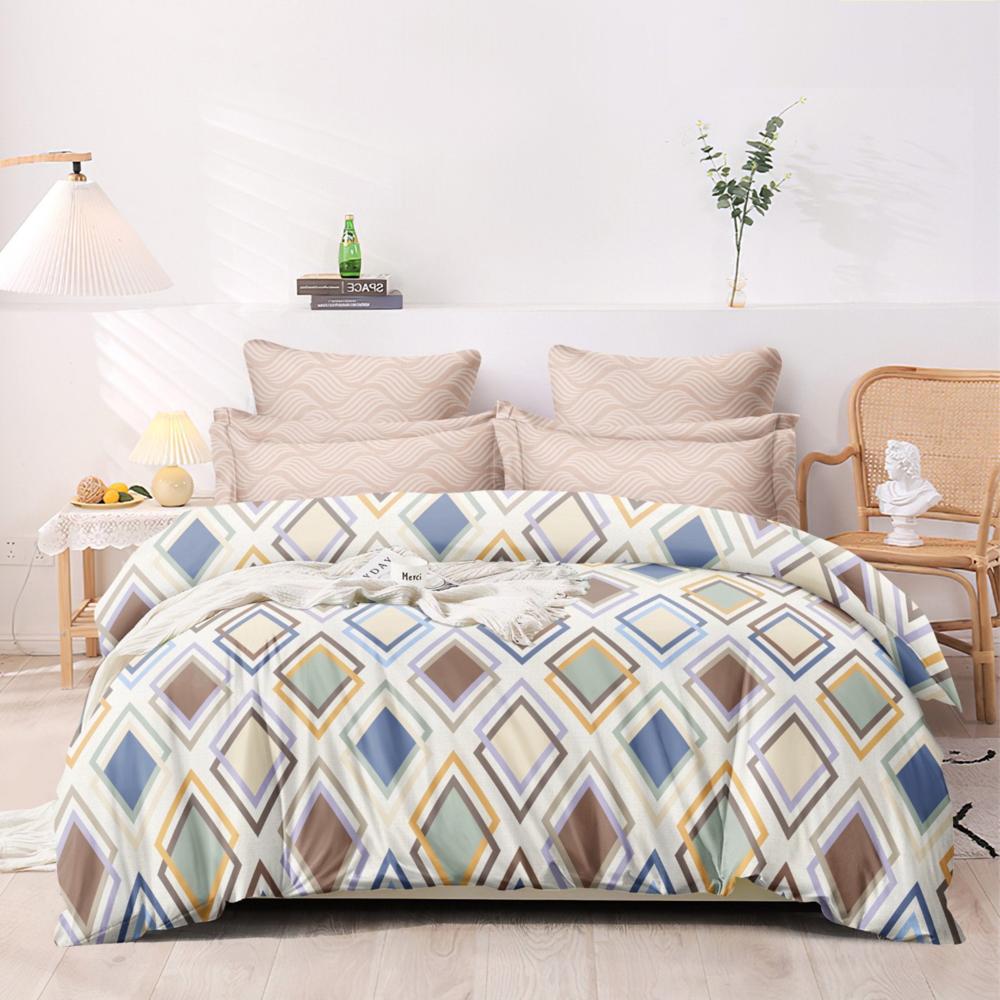 Ivory Frames | Double Bed Cotton Quilt | Cosy & Fluffy - Harsh Foundation India
